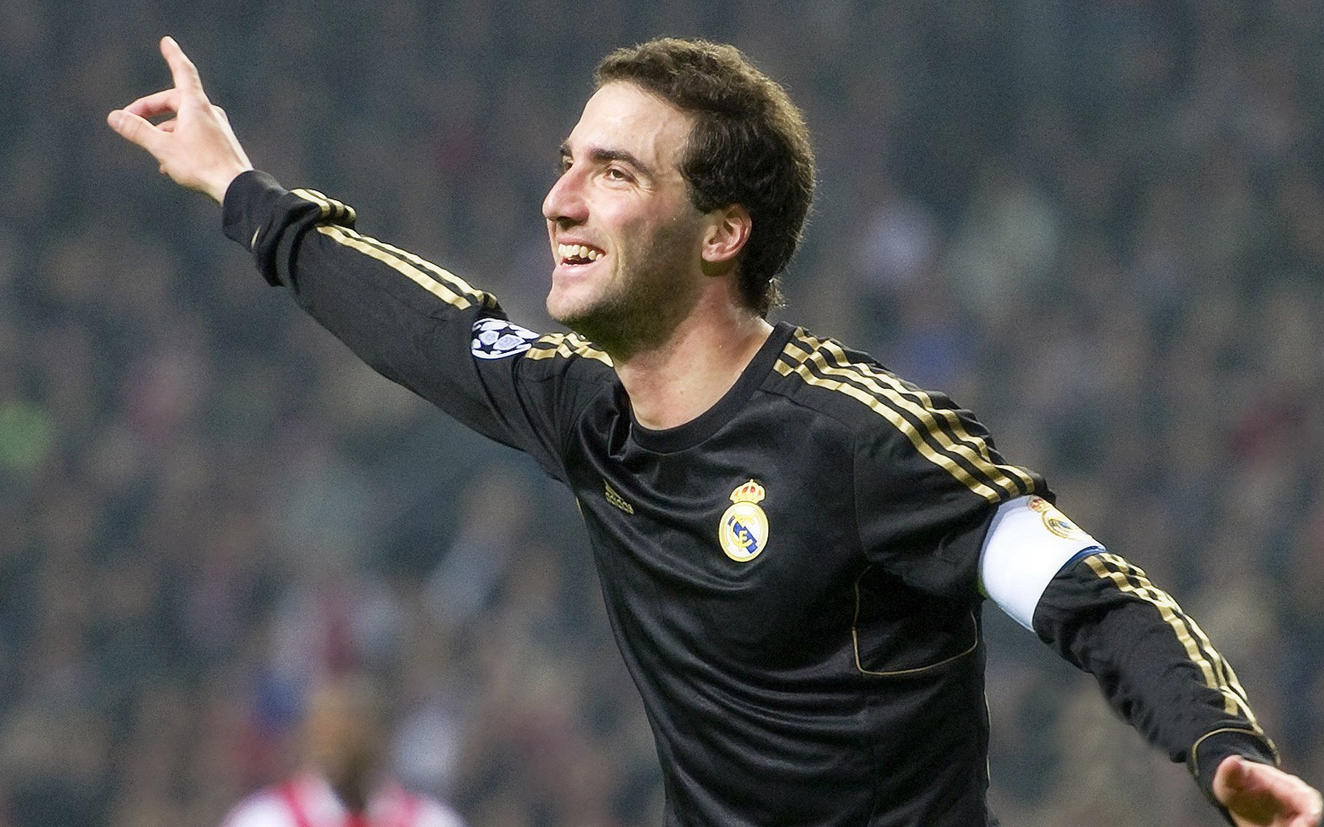 斯洛文尼亚反击成功，逆转胜局牢记人心，斯洛文尼亚被绝杀